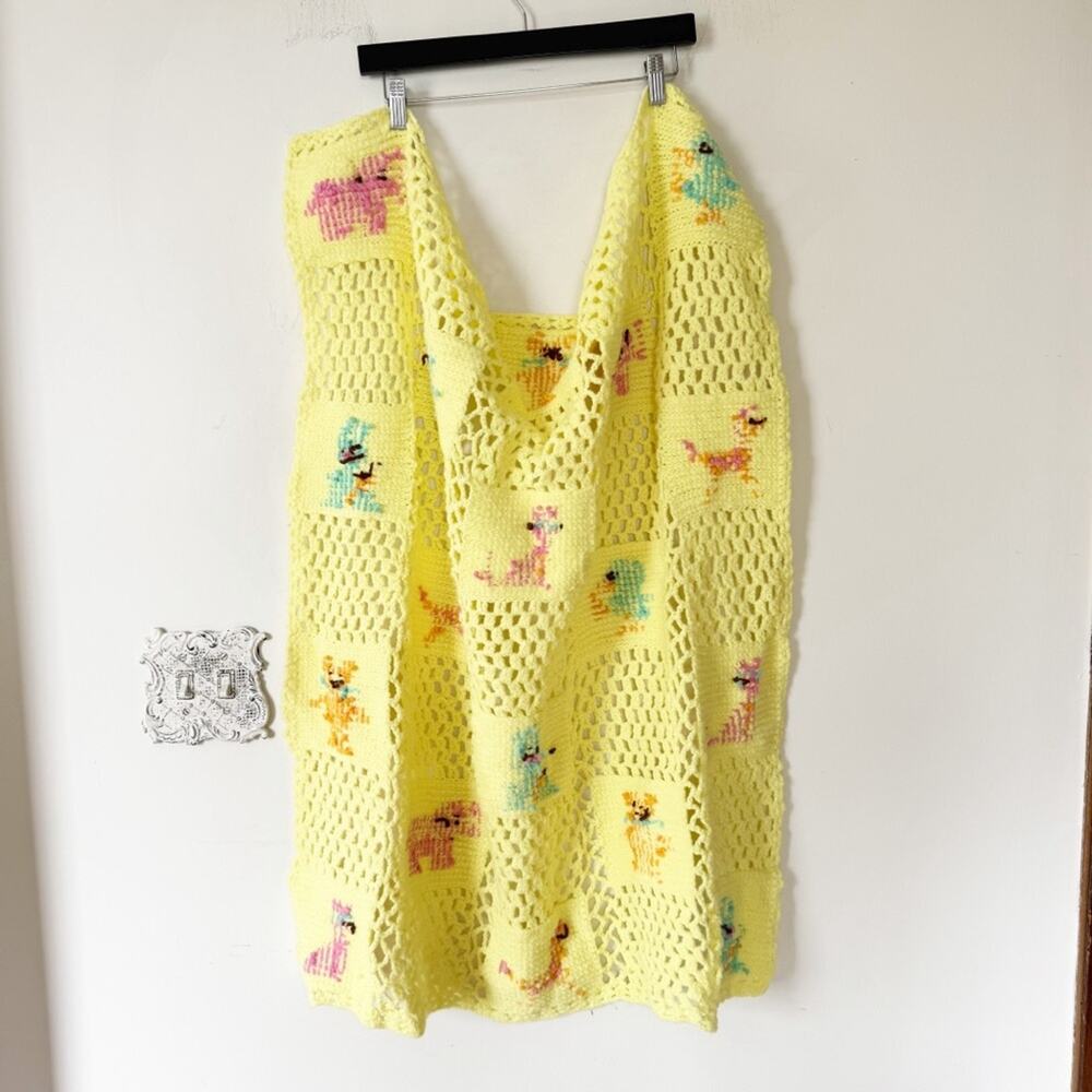 Vintage Handmade Yellow Crochet Knit Baby Blanket Animals Gender Neutral - Picture 8 of 8